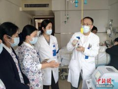 （新春走基层）病房里的“守岁人”：他们“错过”春节，只为万家团圆