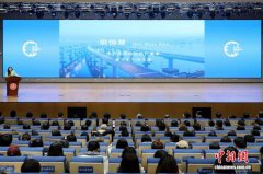 辽宁大连：达沃斯走进高校 搭建青年学子与论坛、城市发展桥梁